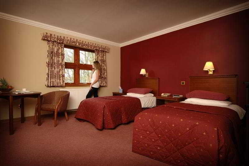 Dean Park Hotel Kirkcaldy Exterior photo